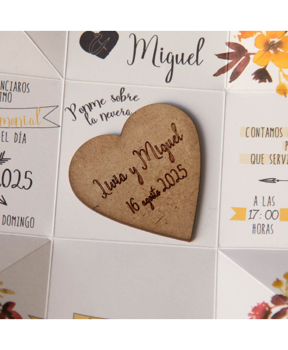 Invitación de boda caja corazón de madera